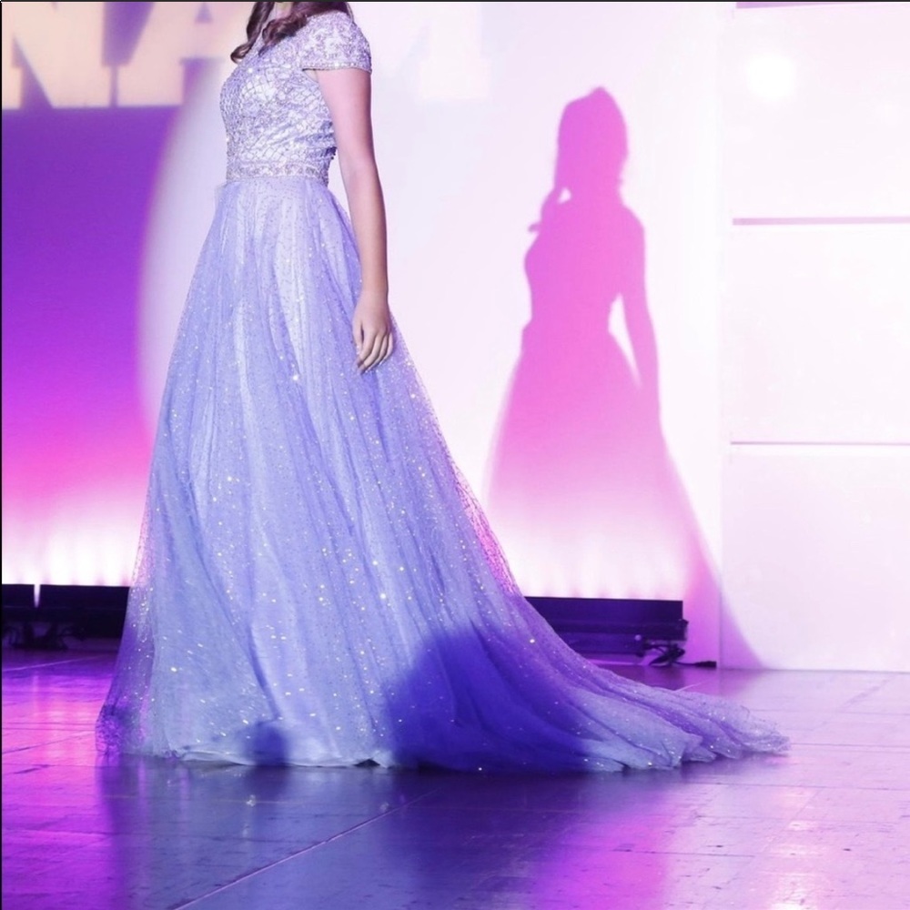 EUC Sherri Hill size 0 periwinkle gown